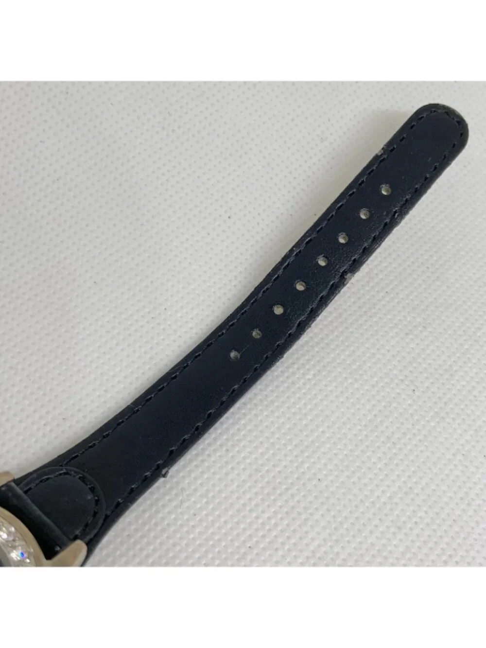 Claire’s women watch silver tone owl black dial 27mm Quartz rhinestones running